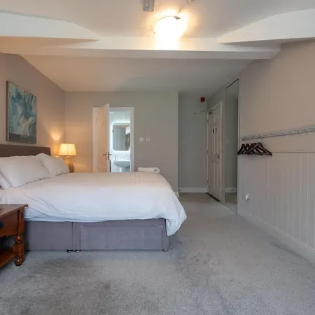 Coach Hill House Bed & Breakfast Cork