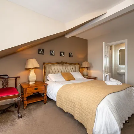 Coach Hill House كورك