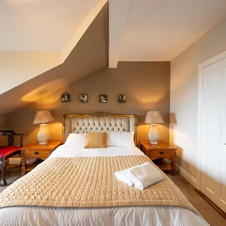 Bed & Breakfast Coach Hill House *