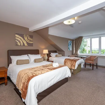 Coach Hill House Отель типа 