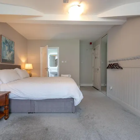 Coach Hill House فندق مبيت وإفطار