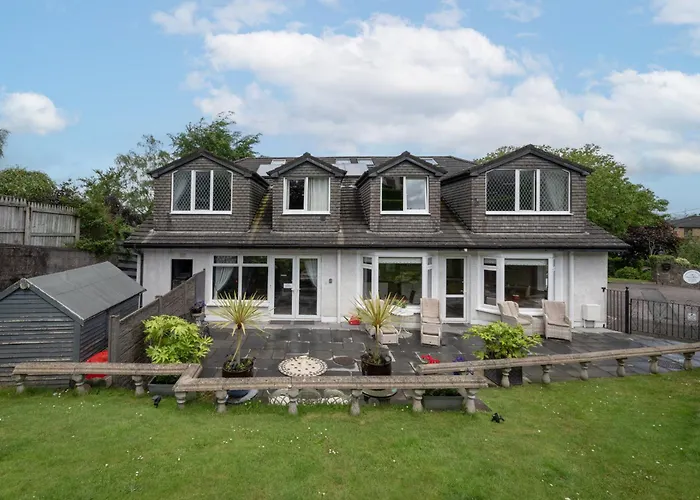 Coach Hill House Bed & Breakfast