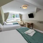 Bed & Breakfast Coach Hill House